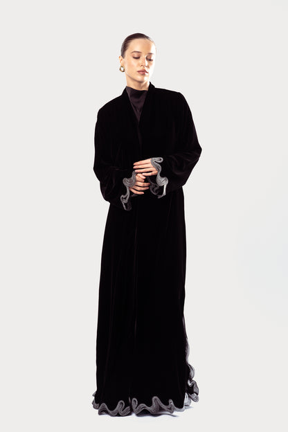 الدانتيل الرمادي